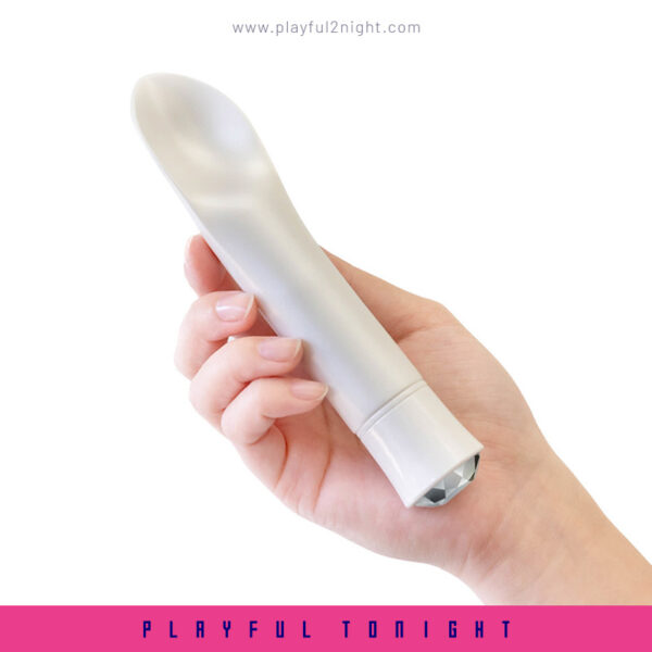 Blush | Oh My Gem Bold Warming Clitoral Vibrator in Diamond with Powerful RumboTech™ Technology - Image 4