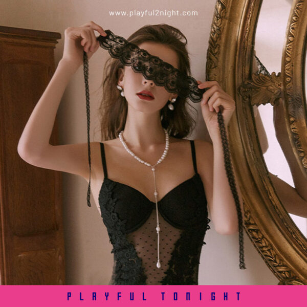 Elegance Lace Eye Veil - Image 2